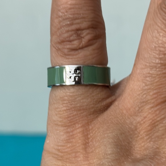 Tory Burch Slim Enamel Inlay Ring - Picture 5 of 7